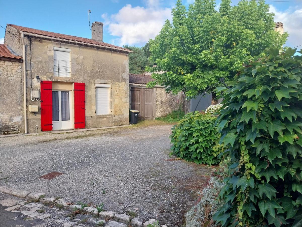 Gite Chez Lea Saint-Seurin-de-Cadourne Zewnętrze zdjęcie