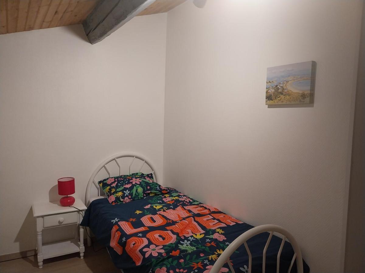 Gite Chez Lea Saint-Seurin-de-Cadourne Zewnętrze zdjęcie