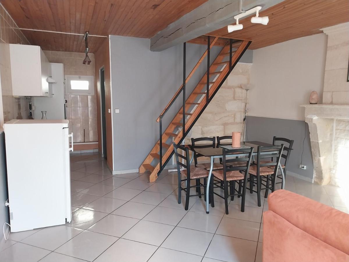 Gite Chez Lea Saint-Seurin-de-Cadourne Zewnętrze zdjęcie
