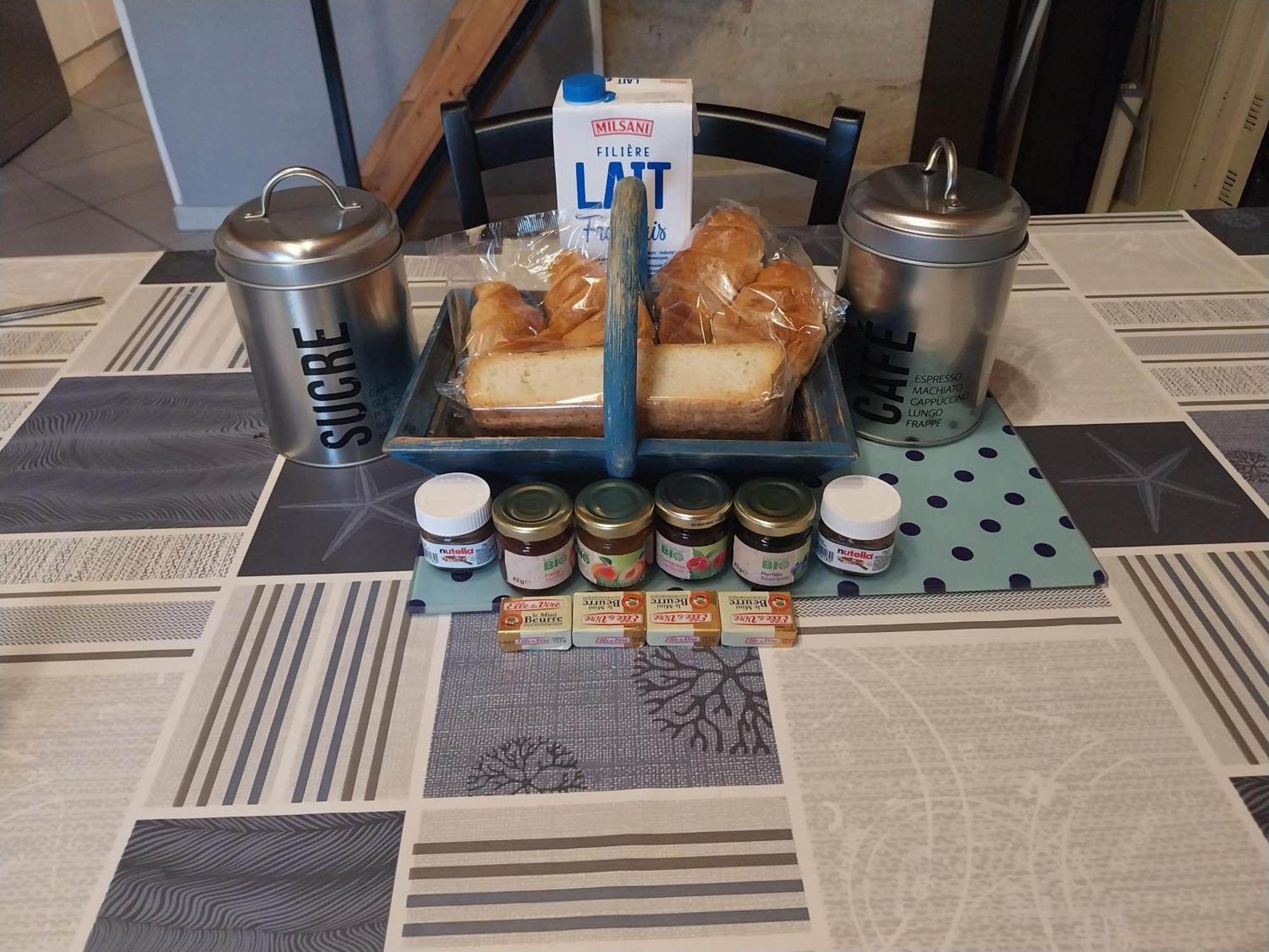 Gite Chez Lea Saint-Seurin-de-Cadourne Zewnętrze zdjęcie